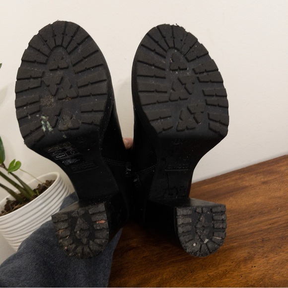 H&M Divided Black Chunky Lug Sole High Heeled Ankle Boots Size 39 8 - Picture 6 of 10